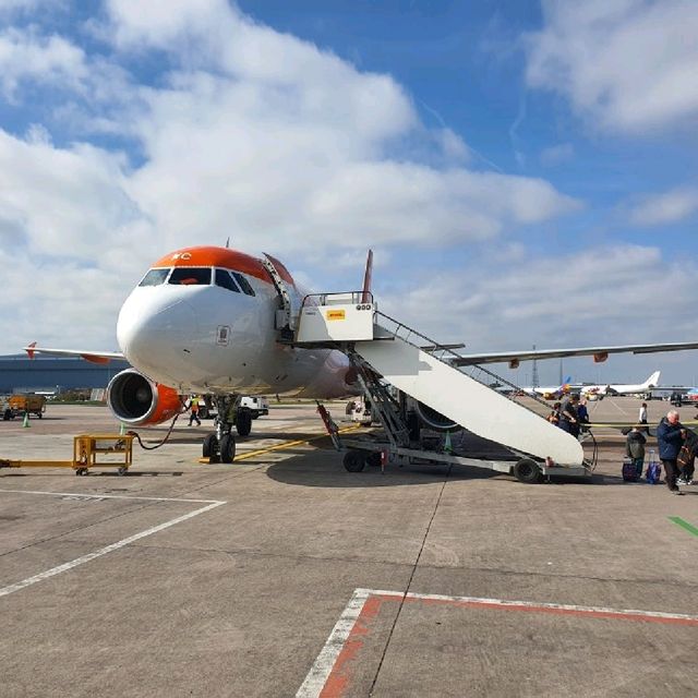Low-Cost Traveling in Europe: Ryanair, Wizz Air, and easyJet Compared