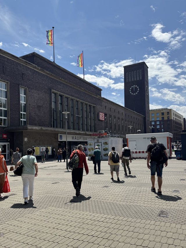 🚂 สถานีรถไฟ Düsseldorf