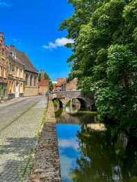 Bruges: A Fairytale Canal City Frozen in Time