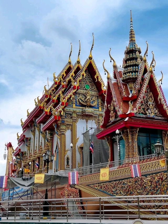 🛶 Suphannahong Temple – The Sacred Barge of the Heavens