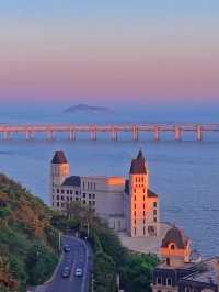 :Sea Breeze, Squares, and Seafood — A Day in Dalian’s Coastal Charm