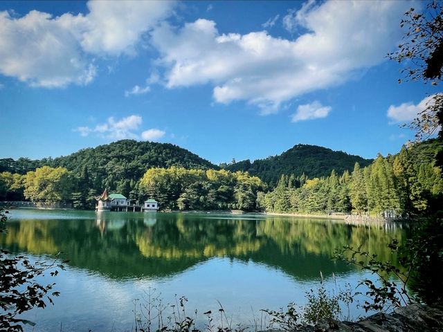 江西廬山,不識廬山真面目,只緣身在此山中
