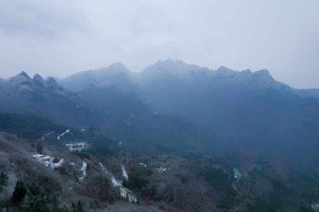 武當山的雪景