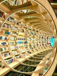 深圳首發新進潮流書店