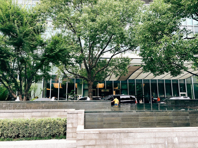 名不虛傳的上海靜安香格里拉大酒店