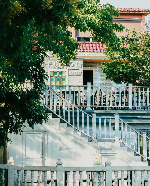 在深圳，喜歡到這樣的小鎮上走走停停