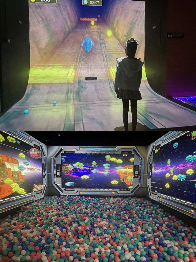 裸眼3D+互動玩樂=超級時空魔方