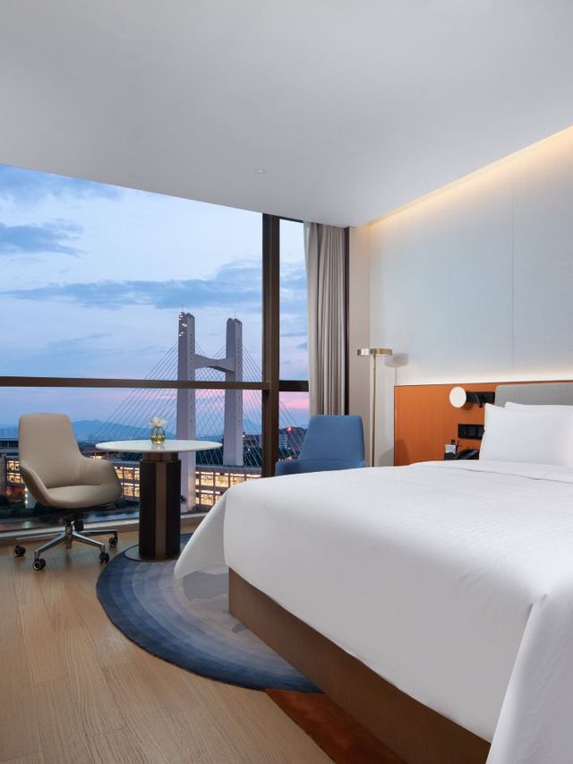 🌟 Shenzhen Sleepover: Futian Port's Finest Hotels 🌟