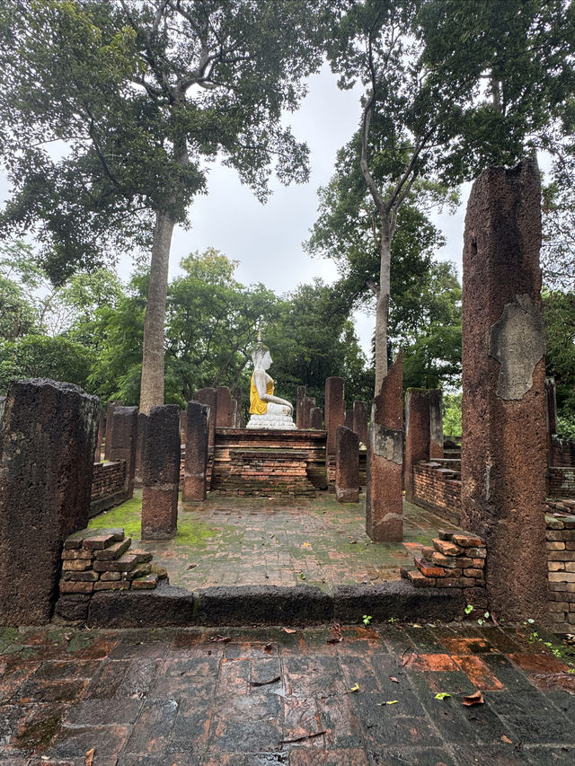 隐藏在泰北的世遗小城|甘烹碧|—大象寺