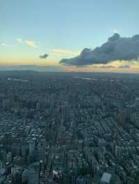 🏙️ 台北101：雲端上的城市縮影