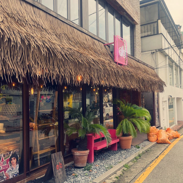 강남 신논현에 24시간 오픈하는 놀면 뭐하니에도 나온 김상 대형카페 