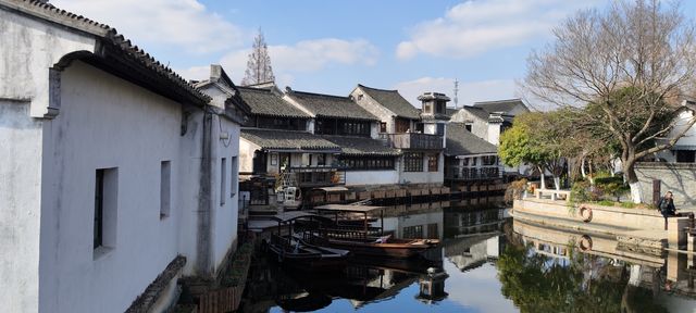 逛逛歇馬橋，體驗慢生活。