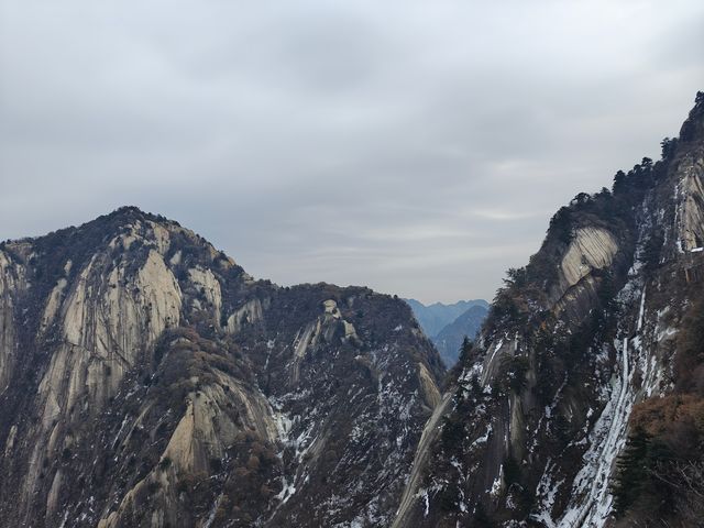 華山的險峻是一絕