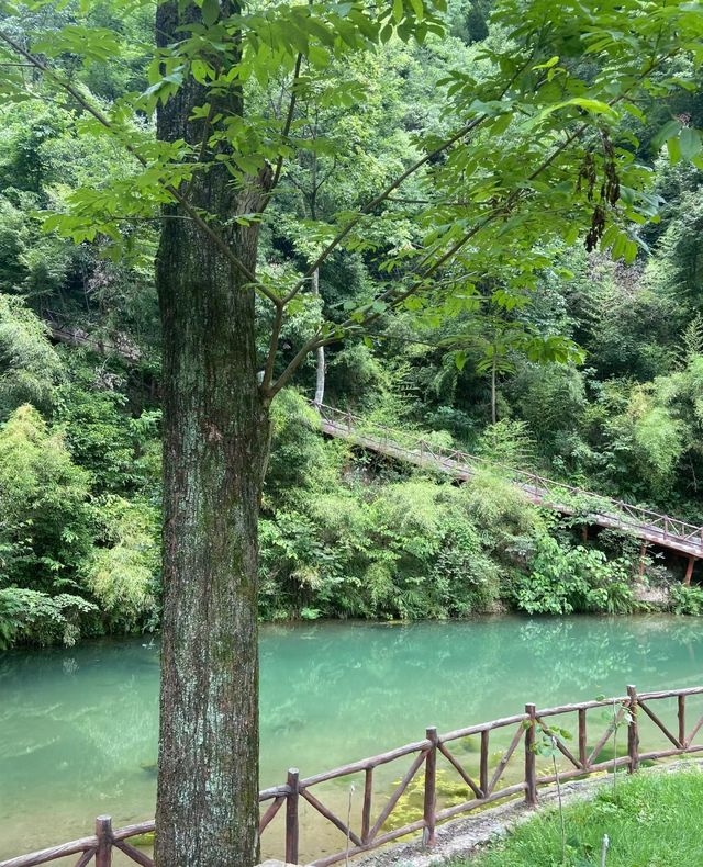 被譽為「楚天小九寨溝」～襄陽香水河風景區