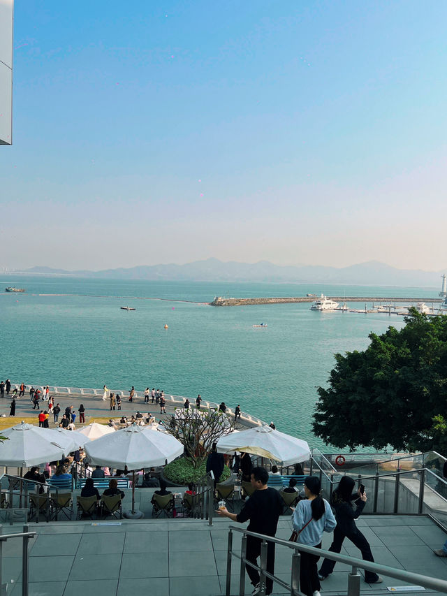 🎨 深圳的藝術之旅 - 海上世界文化藝術中心與歐陽娜娜藝術展 🎨