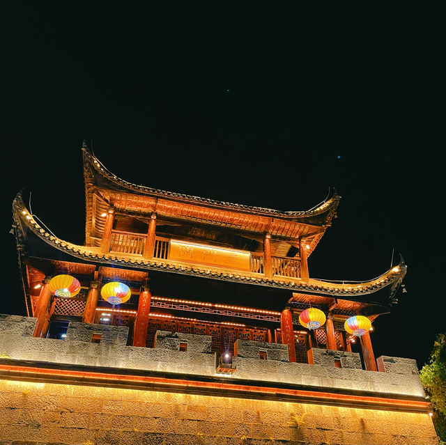 乾州古城夜景，邂逅夢幻湘西