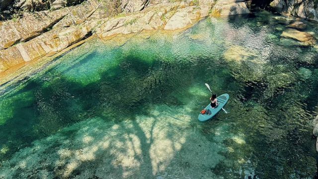 夏天這裡也有碧綠透明的水