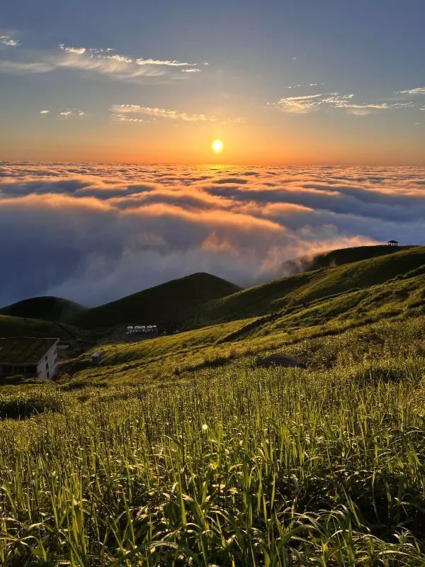 Experience the Stunning Sea of Clouds at Wugong Mountain on June 6