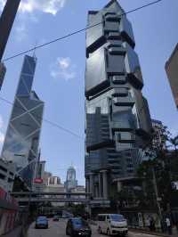 🌃 Hong Kong: A City of Contrasts 🏙️   