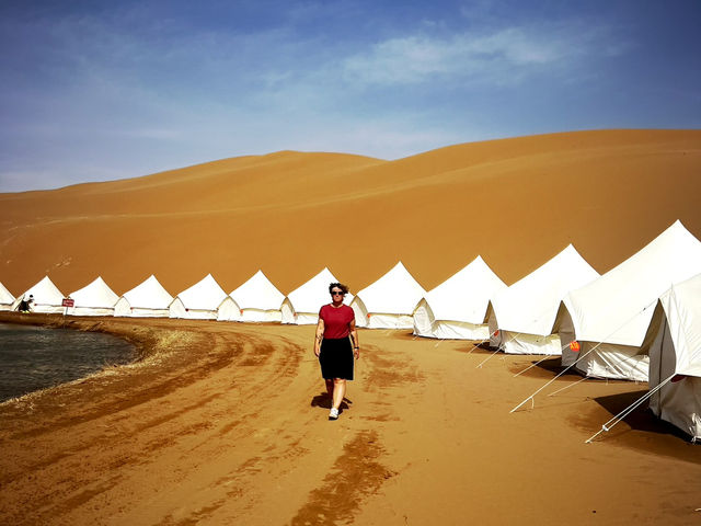 Glamping in the dessert 