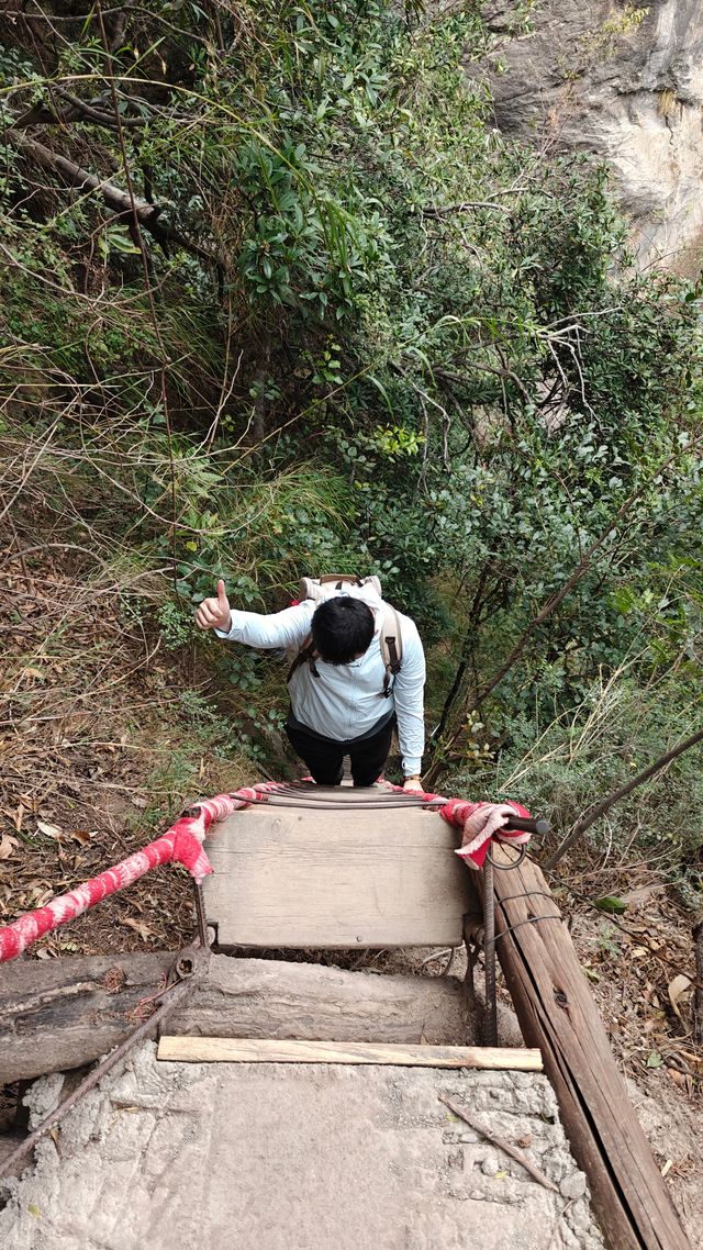 虎跳峽遠足｜難度不高，風景絕美