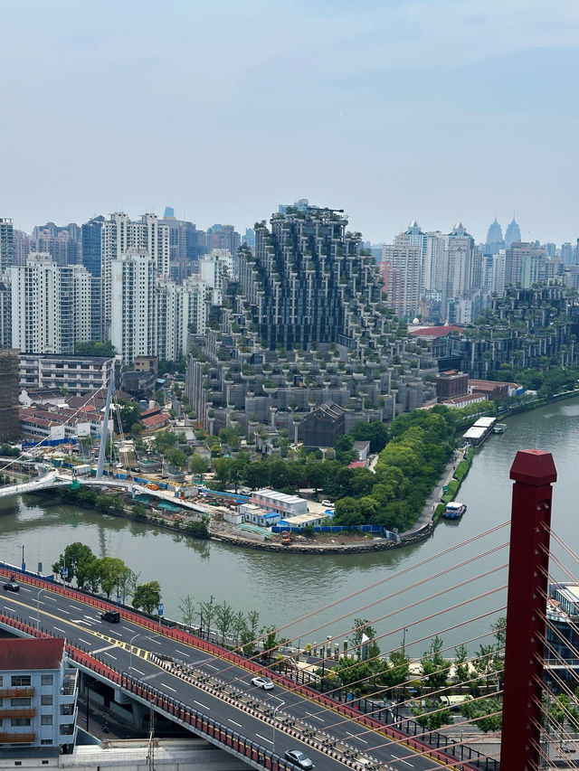 上海新開嘅外國朋友都鍾意住嘅智能城景酒店