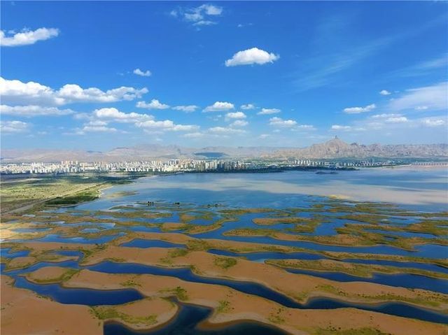 來烏海，邂逅一半沙漠一半海的浪漫