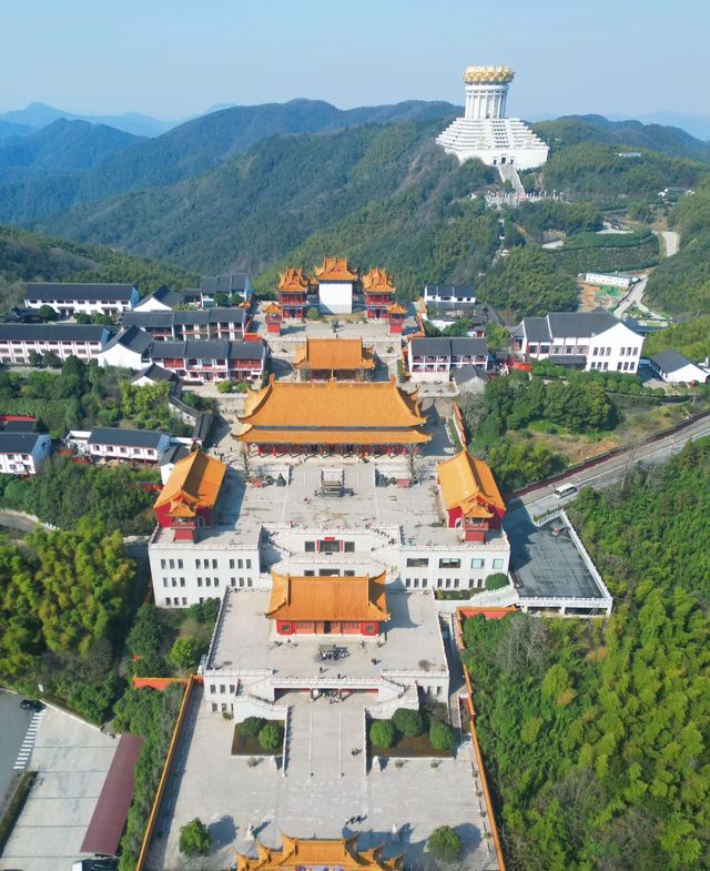 邂逅大香林-兜率天宮，定格雲端佛國之旅
