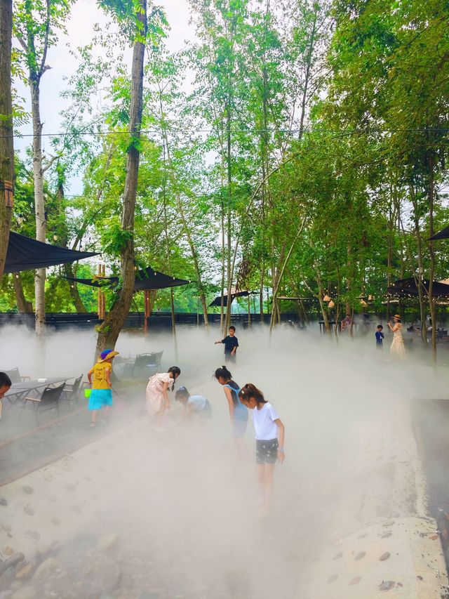成都新開「小清邁」營地！玩水/捉泥鰍/划船