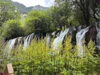 《九寨溝自駕三日遊指南：成都出發，邂逅川西秘境》