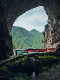 湖北宜昌清江畫廊，畫中世界