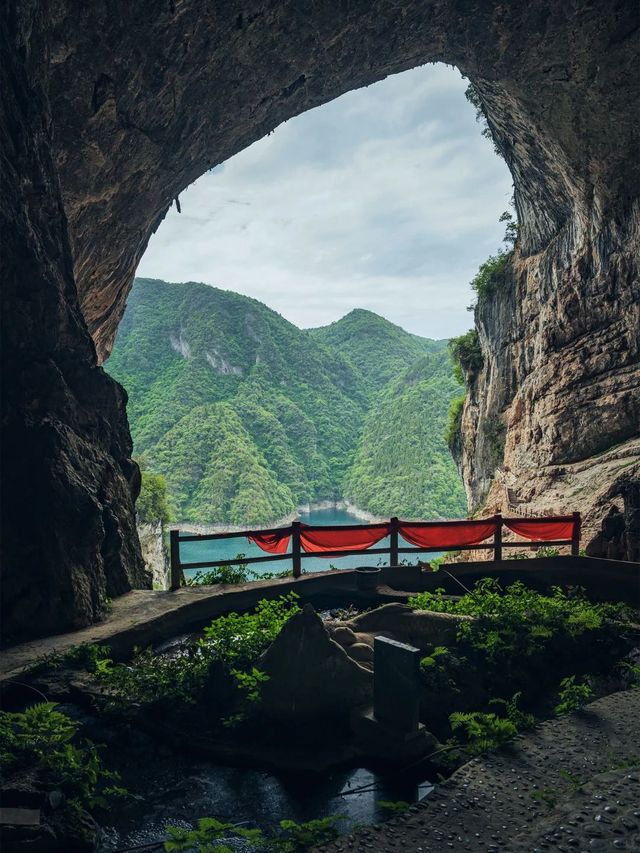 湖北宜昌清江畫廊，畫中世界