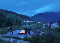 日照金山嘅既下山梅里