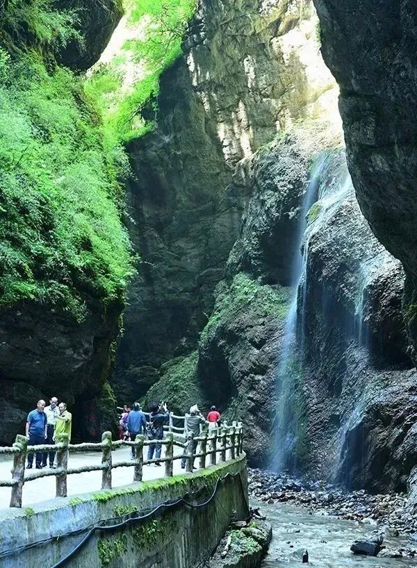 官鵝溝2日遊攻略：