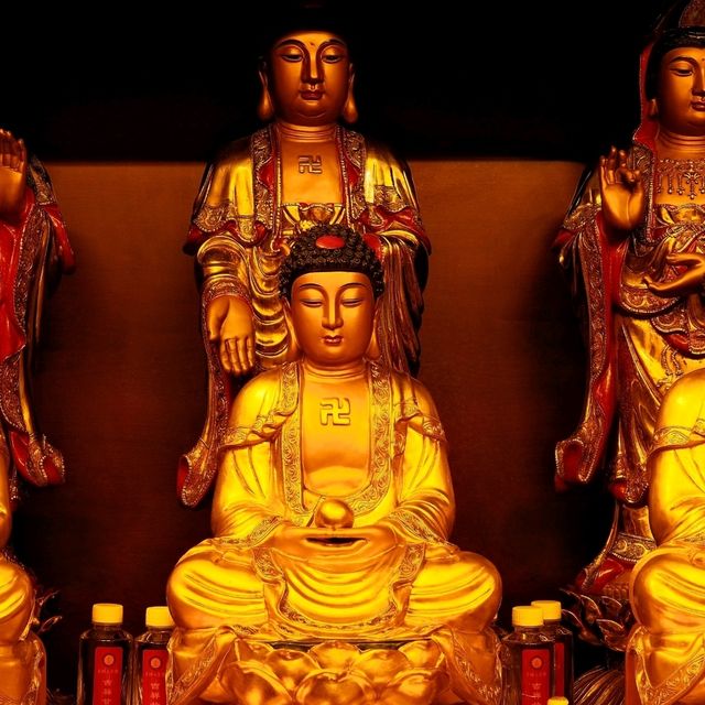 Golden Buddhas of Nanqibao Temple ✨🛕