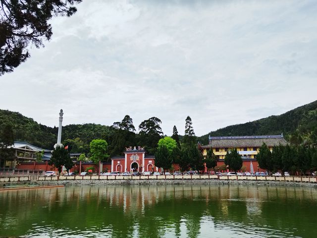 園林典範，參禪賞花