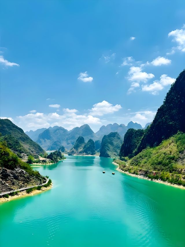 探秘百色浩坤湖 | 藏在山裡的仙境！小眾打卡神地