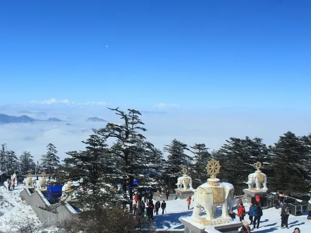 成都人別再跑遠！峨眉山的冬雪才是隱藏驚喜