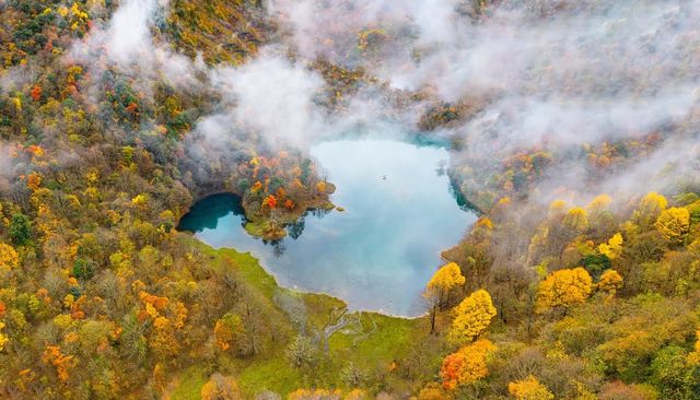 初冬的拖烏山,美得像一場不願醒來的夢 初冬的拖烏山,美得像一場不願醒來的夢