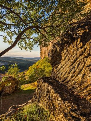 カチカリオン洞窟都市