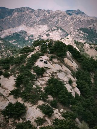One of "China's Five Great Mountain Guardians," Yiwulü Mountain Travel Guide