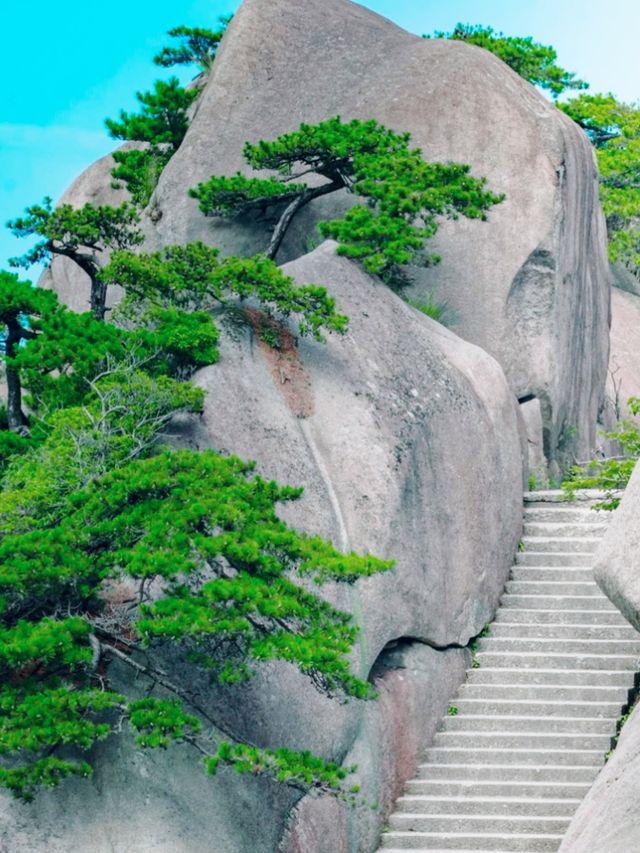 傳說天柱山是：「天帝的寶座」，古時仙人曾在此煉丹