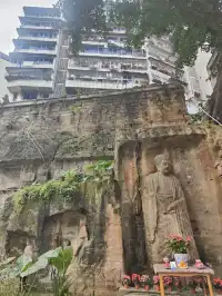 居民樓下的唐代千手觀音