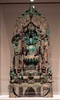 一眼千年我在波士頓美術館邂逅這尊隋代金銅佛像！