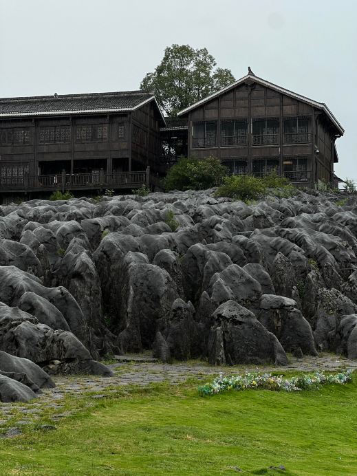Yibin Xingwen Shihai comprehensive travel guide Sichuan's only