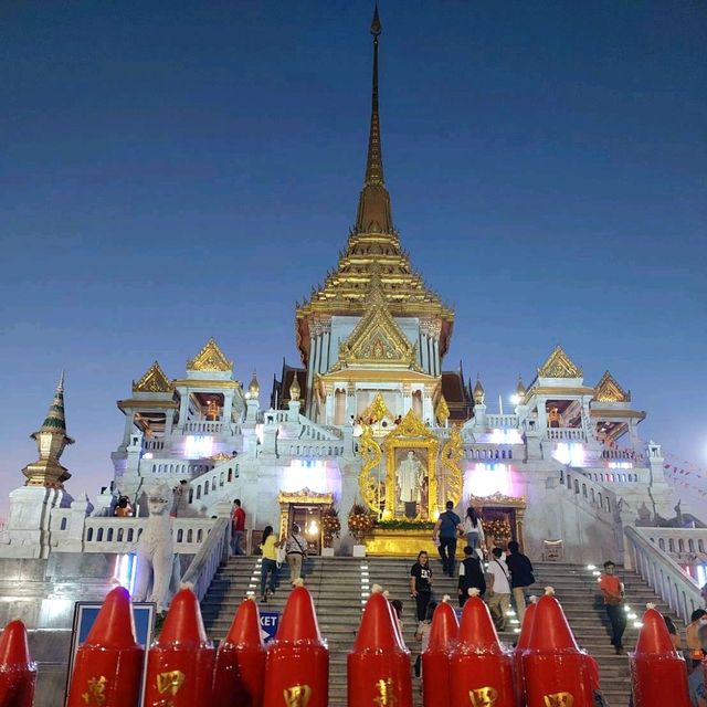 ✨️วัดไตรมิตรวิทยารามวรวิหาร
