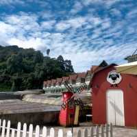 Tea, Strawberry and Cameron Highlands Charms