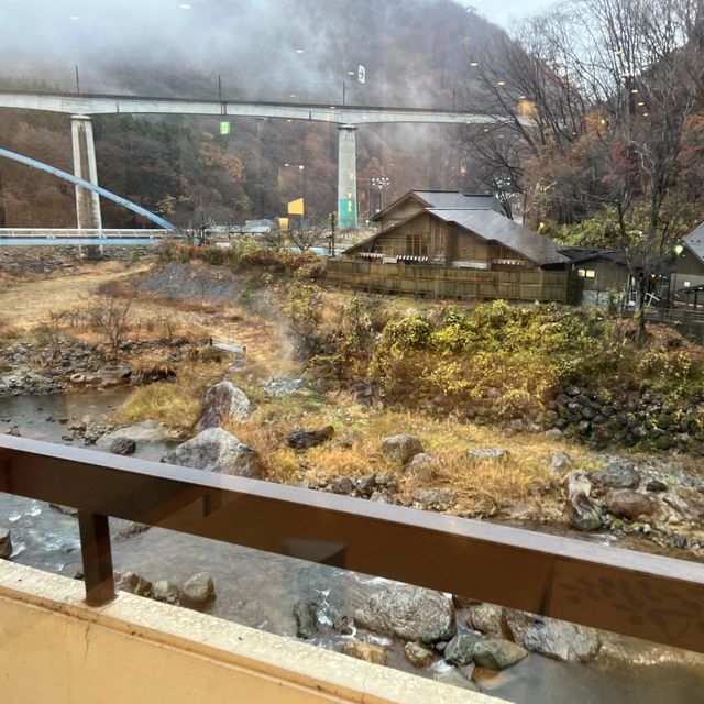 露天風呂から銀河鉄道の橋が見えるお宿🌟