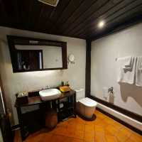 Staying UNESCO WORLD HERITAGE buildings, over100