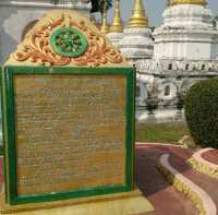 กราบ..เจดีย์ซาว เมืองลำปาง